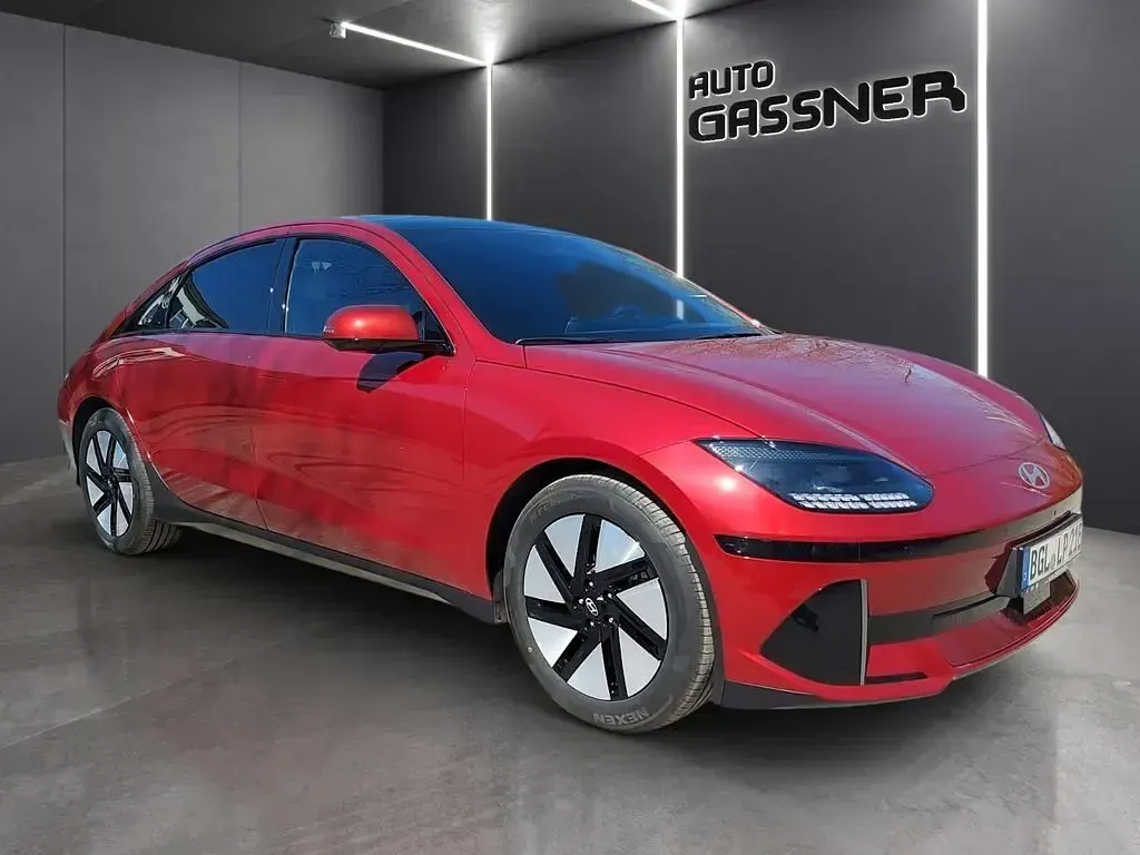 Gebraucht Hyundai Ioniq 6 Techniq 167 kW (228 PS) 2024 Rot Limousine
