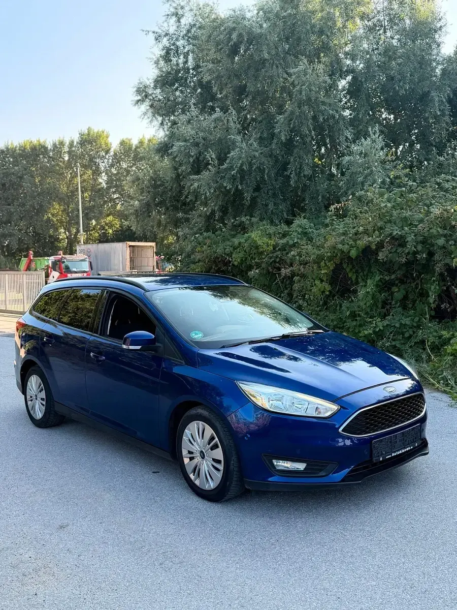 Gebraucht Ford Focus Business Edition 125 PS (91 kW) 2016 Blau Kombi