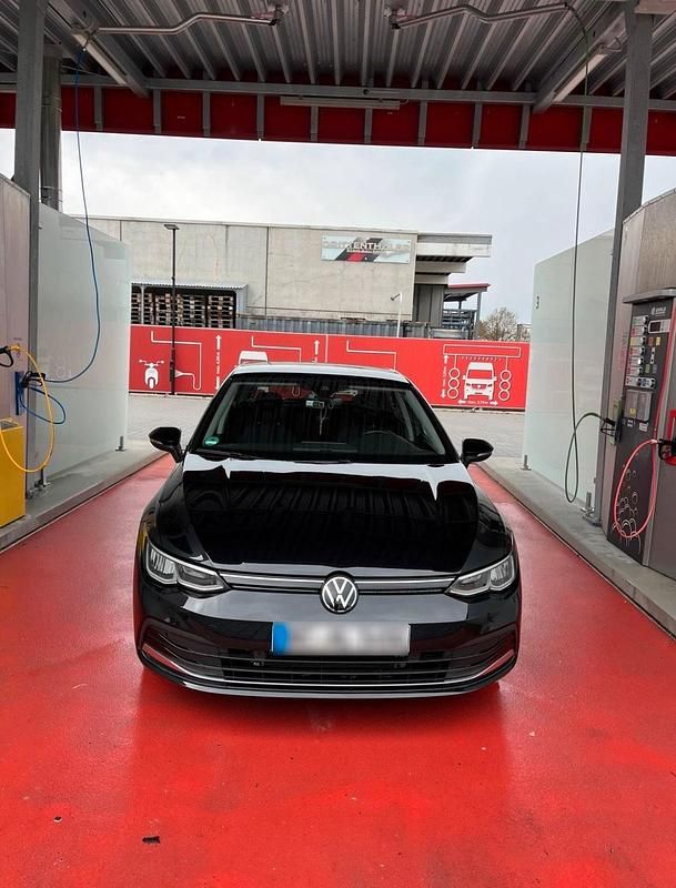 Gebraucht VW Golf VIII Move 131 PS (96 kW) 2023 Schwarz Kleinwagen