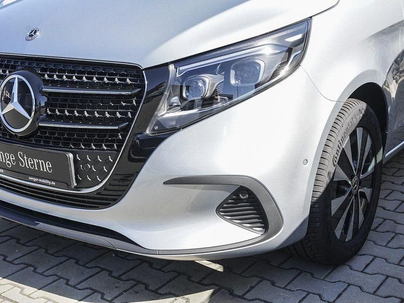 Gebraucht Mercedes V300 Style 237 PS (174 kW) 2025 Hightechsilber Van / Kleinbus