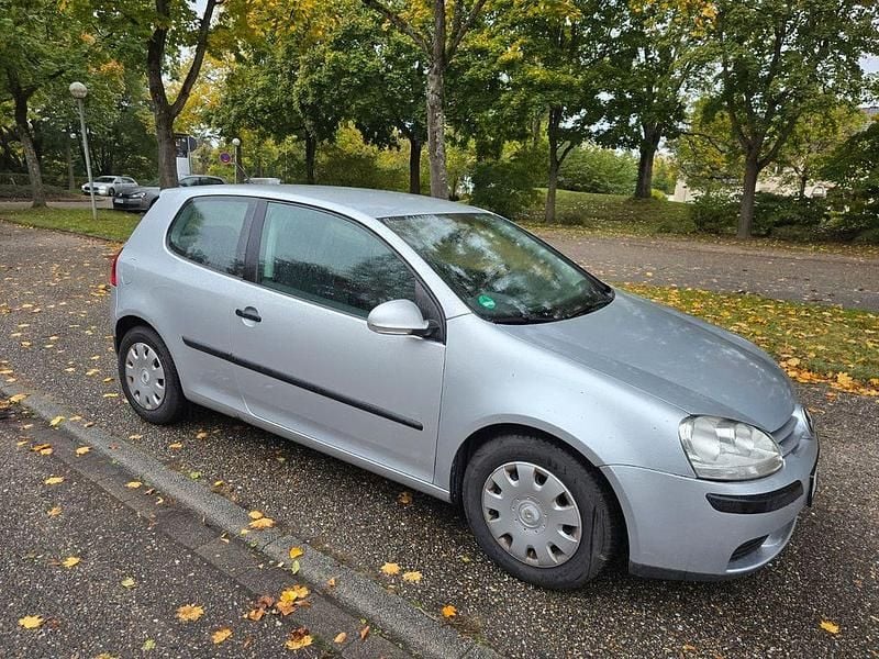 Gebraucht VW Golf IV Trendline 75 PS (55 kW) 2005 Silber Limousine