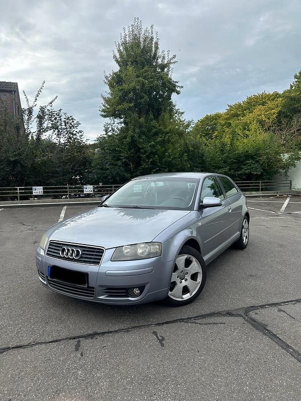 Silber Gebraucht 2004 Audi A3 Kleinwagen | 4.200 € (Teuer) - Bild 1/4