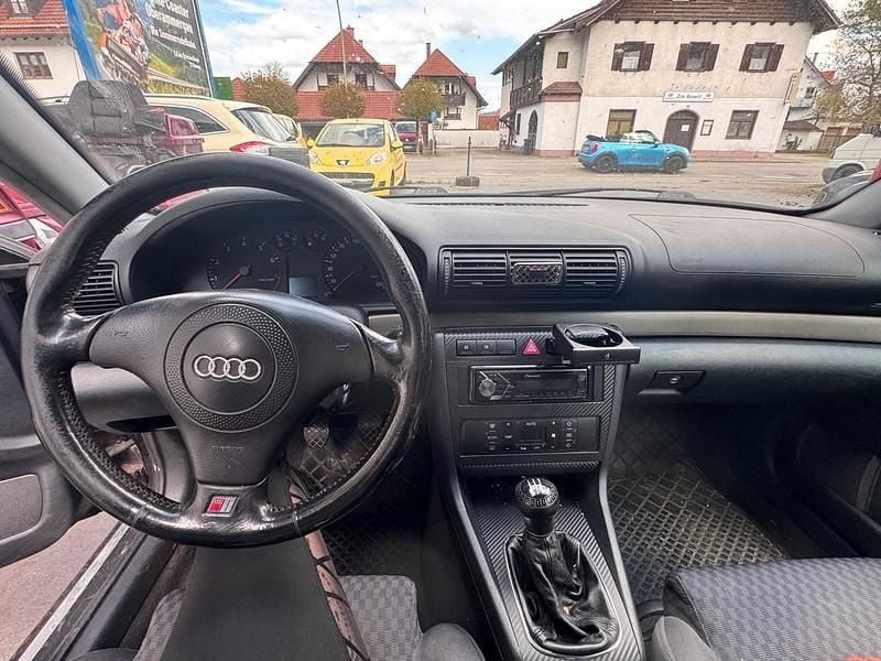 Gebraucht Audi A4 Comfort 150 PS (110 kW) 1999 Schwarz Kombi