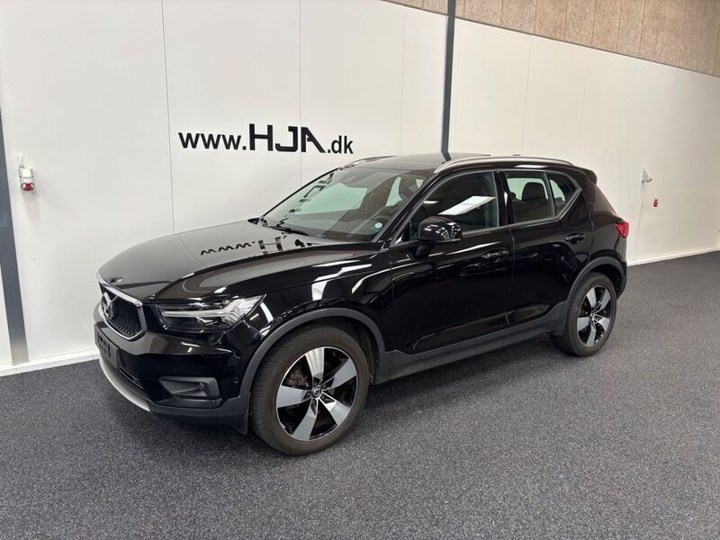 Schwarz Gebraucht 2018 Volvo XC40 Momentum SUV | 21.000 € (Fairer Preis) - Bild 1/4