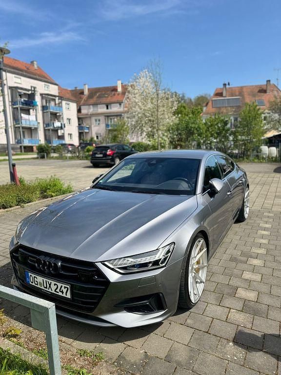 Grau Gebraucht 2018 Audi A7 Ambiente Kleinwagen | 39.200 € (Guter Preis) - Bild 1/4