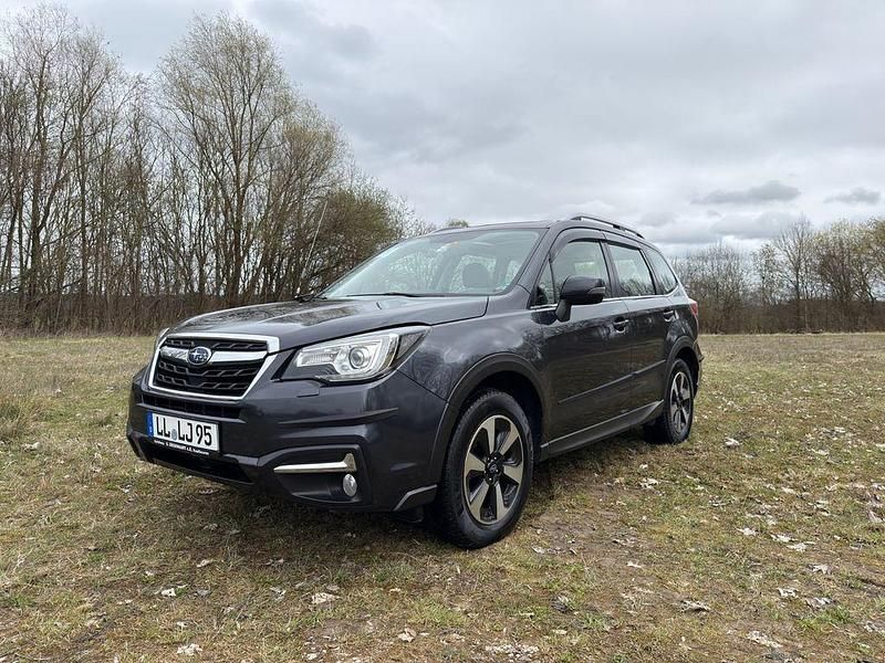 Gebraucht Subaru Forester 150 PS (110 kW) 2017 Grau SUV