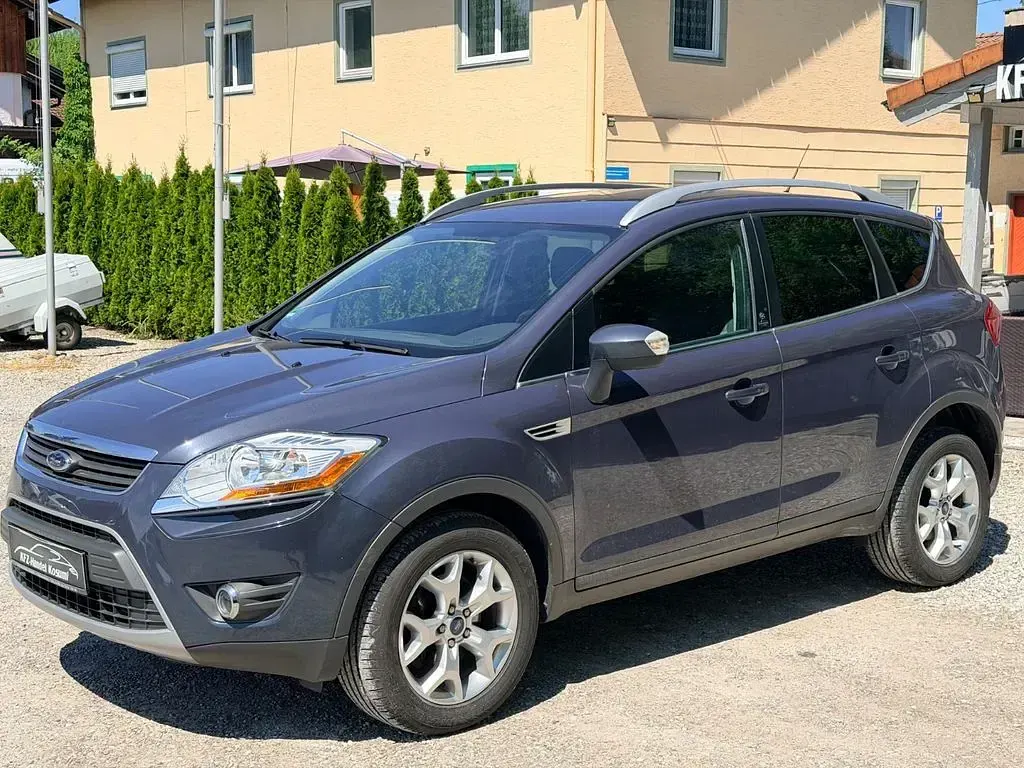 Gebraucht Ford Kuga Champions Edition 140 PS (102 kW) 2012 Grau SUV
