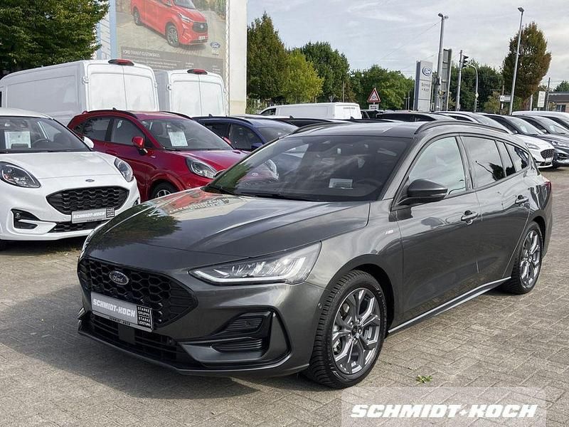 Gebraucht Ford Focus ST-Line X 155 PS (114 kW) 2024 Grau Limousine