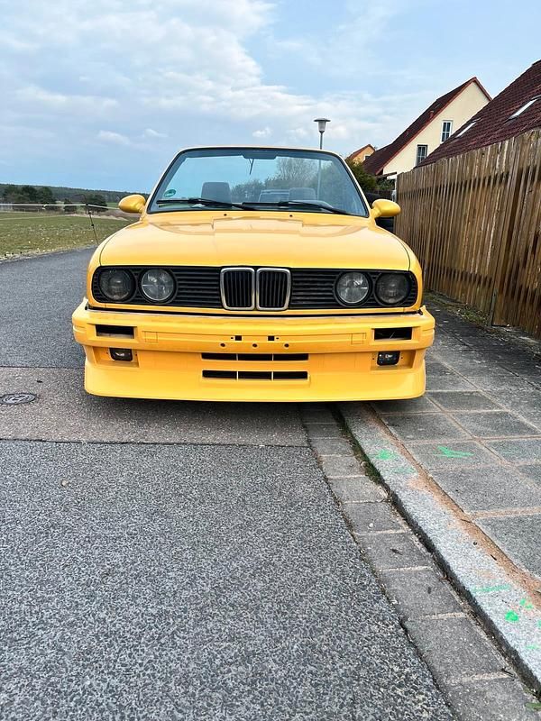 Gebraucht BMW 328 Cabriolet 190 PS (139 kW) 1992 Gelb Cabrio