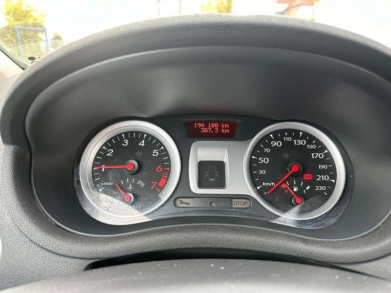 Gebraucht Renault Clio GrandTour 103 PS (75 kW) 2012 Silber Kombi