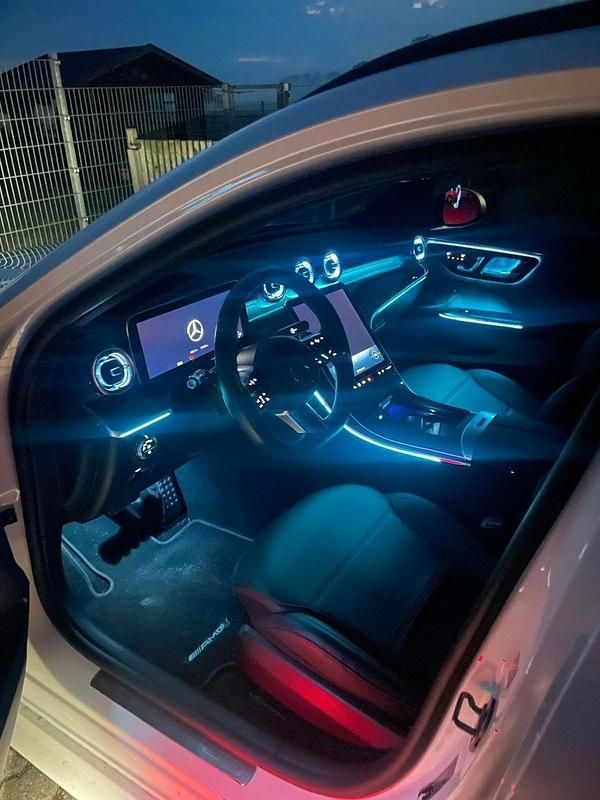Weiß Gebraucht 2022 Mercedes C200 Kombi | 39.600 € - Bild 1/4
