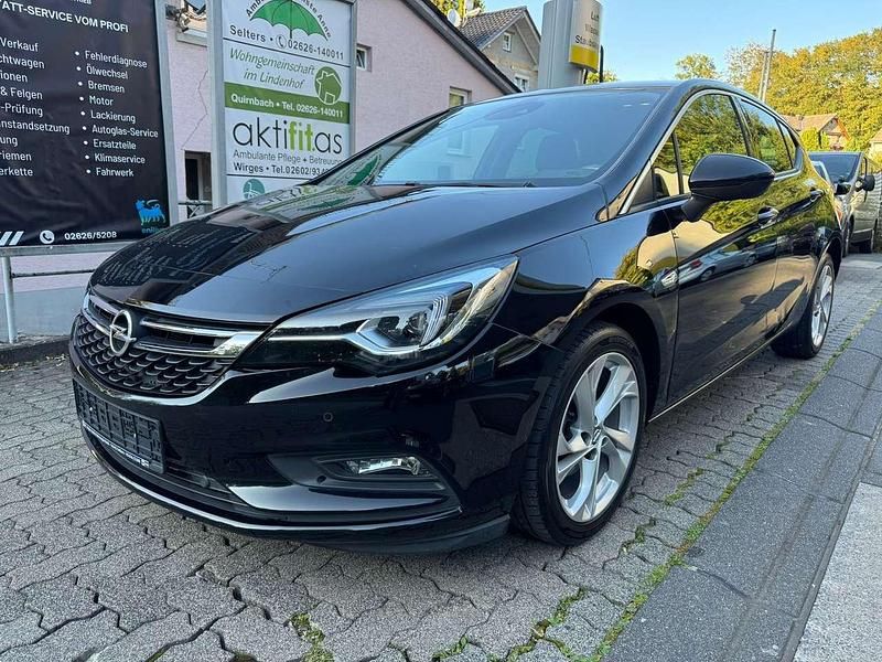 Gebraucht Opel Astra Dynamic 125 PS (91 kW) 2017 Schwarz Kleinwagen