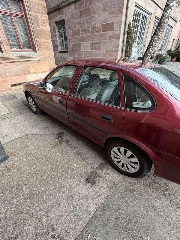 Gebraucht Opel Vectra 116 PS (85 kW) 1996 Limousine