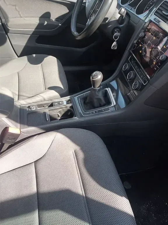Gebraucht VW Golf VII Comfortline 110 PS (80 kW) 2017 Weiß Kombi