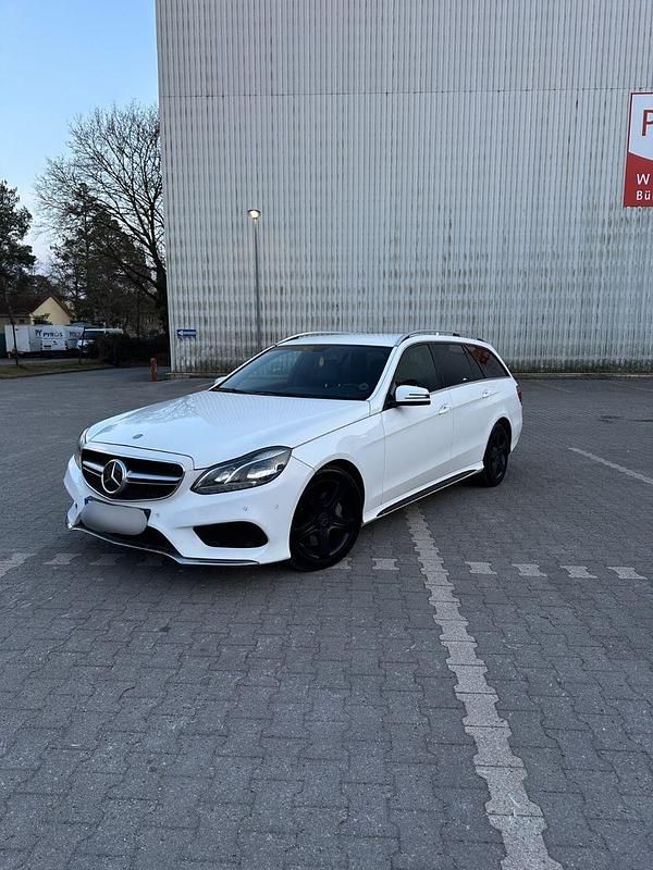 Gebraucht Mercedes E350 AMG 252 PS (185 kW) 2013 Weiß Kombi