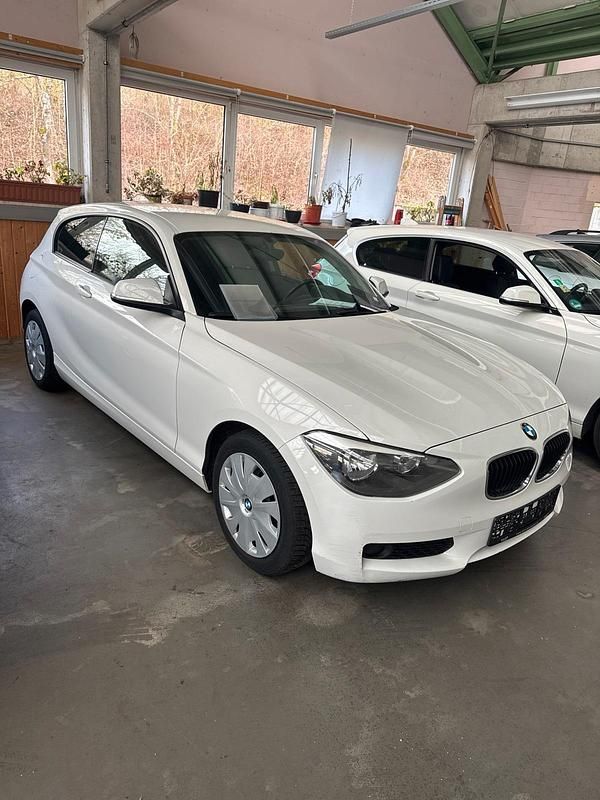 Gebraucht BMW 116 136 PS (100 kW) 2013 Weiß Kleinwagen