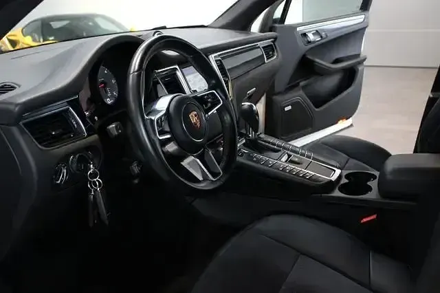 Gebraucht Porsche Macan Turbo Sport 258 PS (189 kW) 2015 Weiß SUV