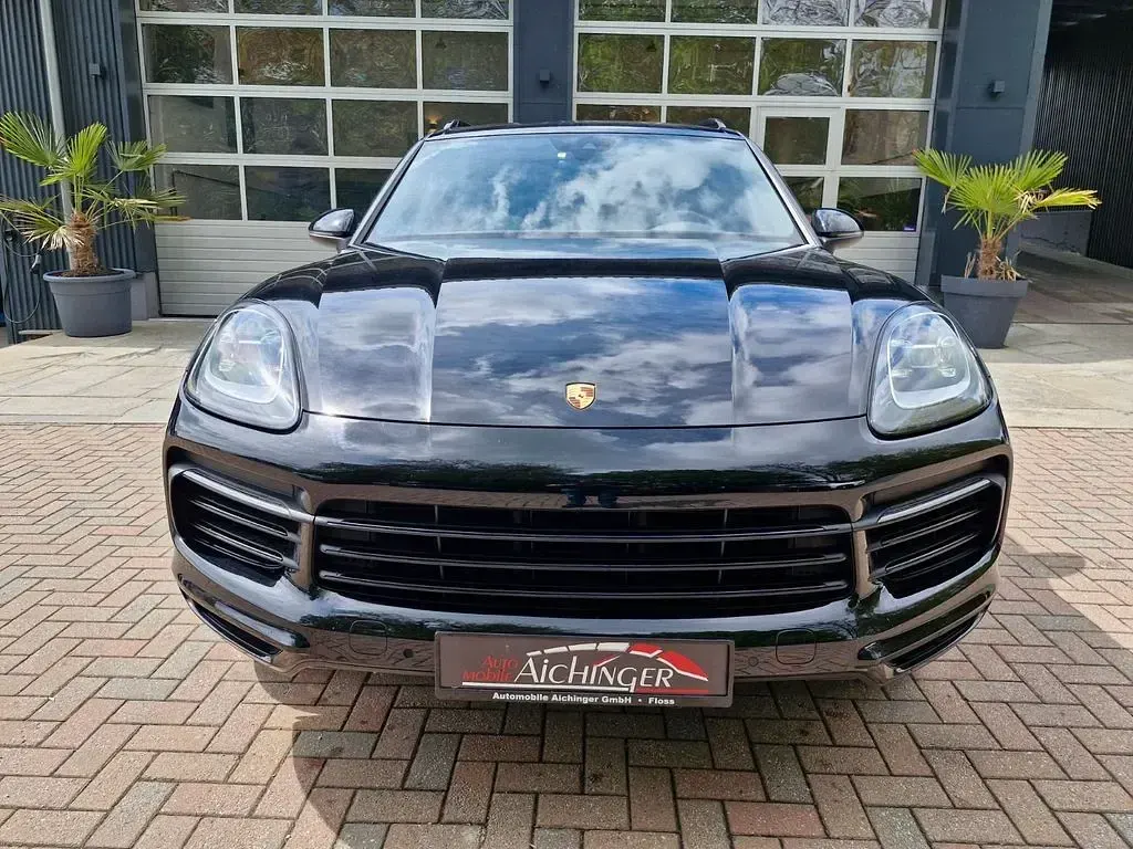 Second-hand Porsche Cayenne 340 CP (250 kW) 2019 Negru SUV
