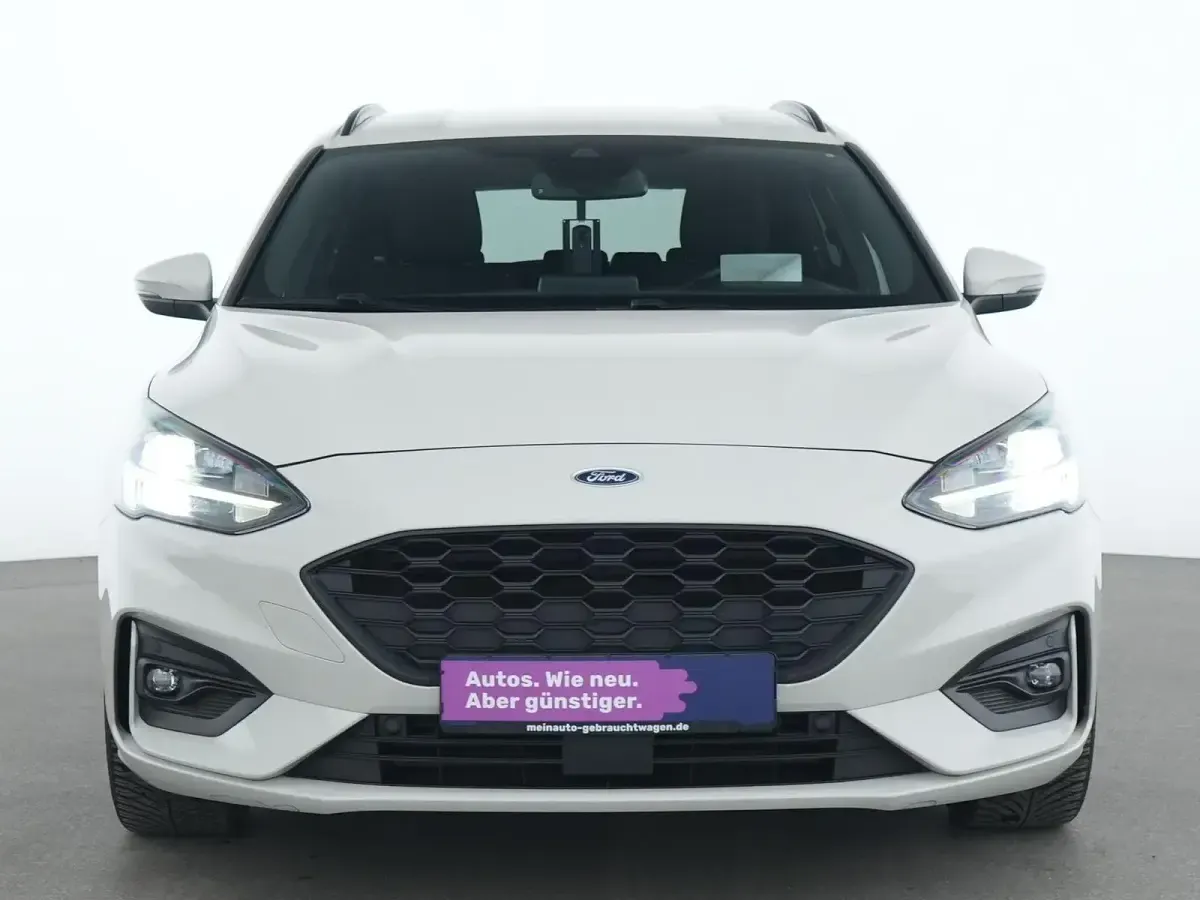 Gebraucht Ford Focus ST-Line 125 PS (91 kW) 2021 Metropolis weiß Kombi