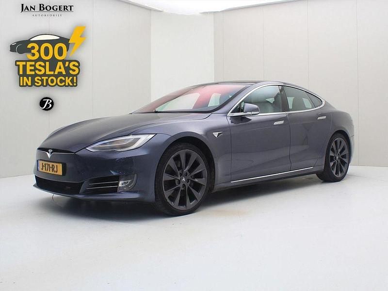 Grau Gebraucht 2020 Tesla Model S Kleinwagen | 36.900 € (Fairer Preis) - Bild 1/4