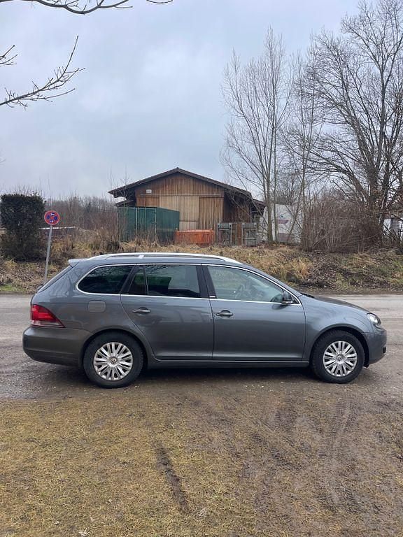 Gebraucht VW Golf VI Style 122 PS (89 kW) 2012 Grau Kleinwagen