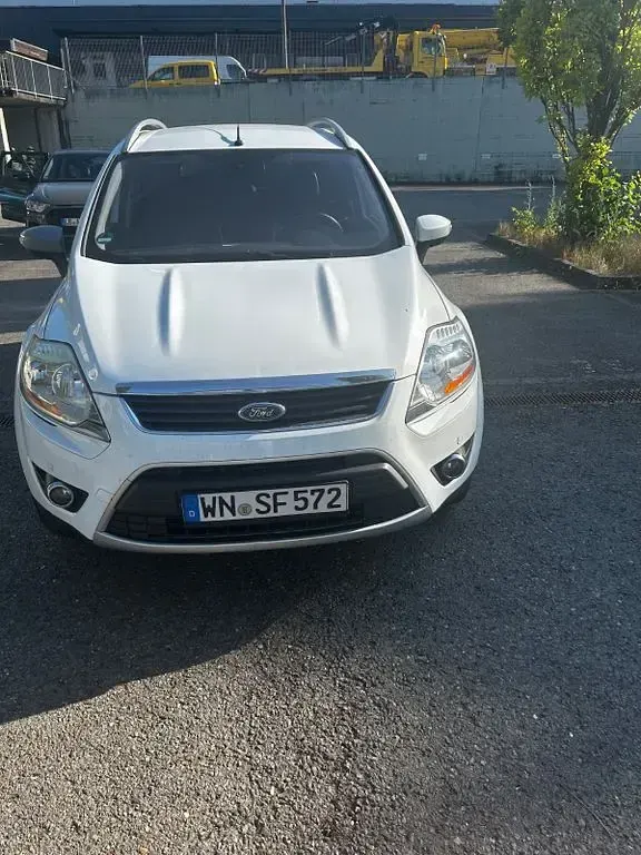 Gebraucht Ford Kuga Titanium 163 PS (119 kW) 2010 Weiß SUV