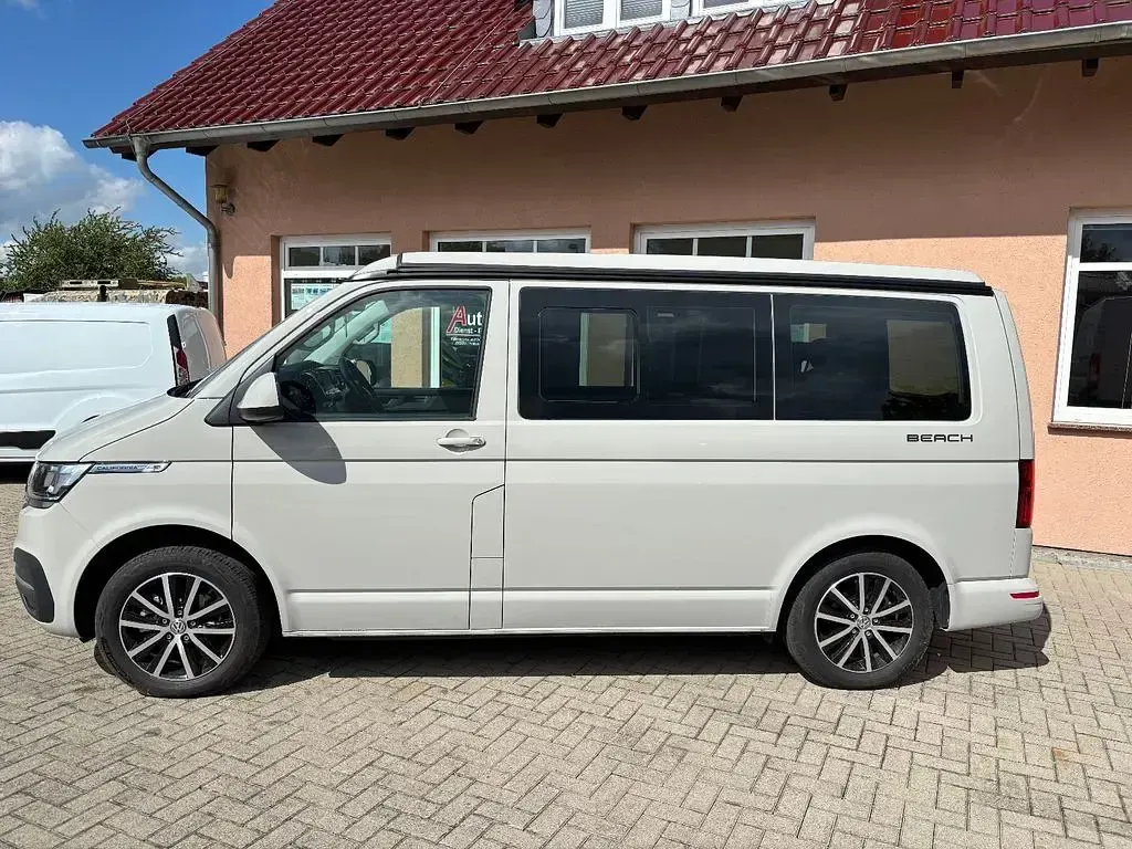Gebraucht VW California Beach 150 PS (110 kW) 2024 Beige Van