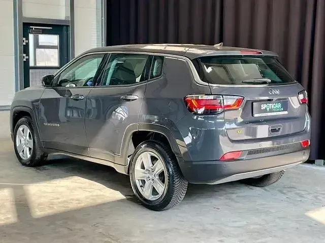 Gebraucht Jeep Compass Altitude 131 PS (96 kW) 2025 Grau SUV