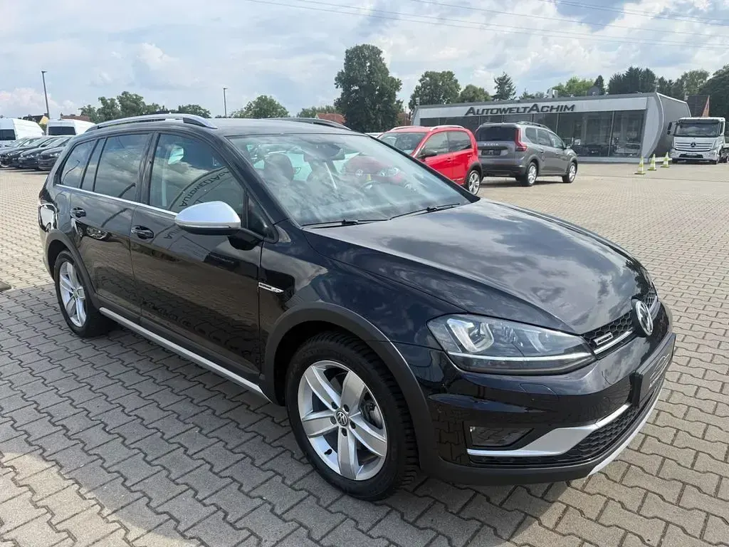Gebraucht VW Golf VII Basis 179 PS (131 kW) 2016 Schwarz Kombi
