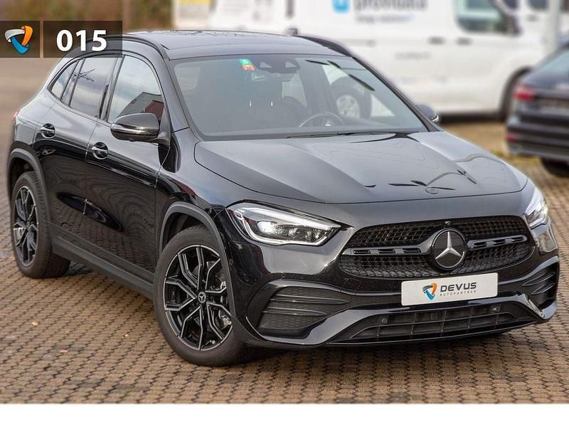 Gebraucht Mercedes GLA250 224 PS (164 kW) 2021 Schwarz SUV