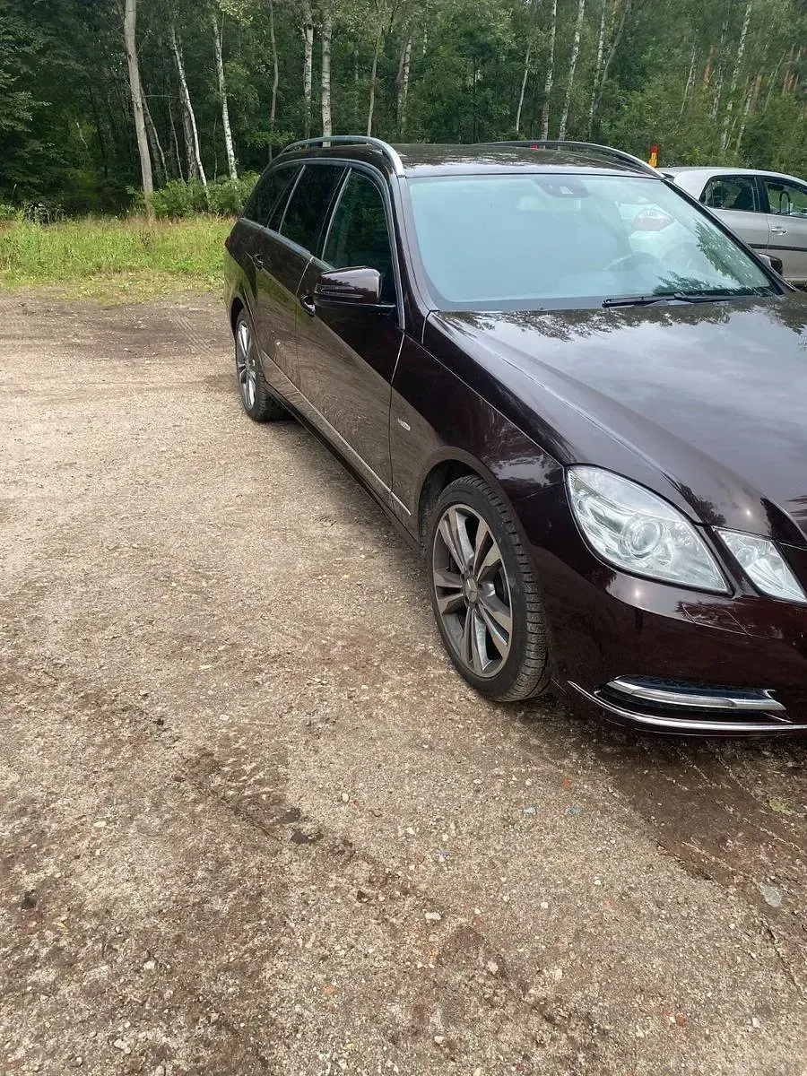 Gebraucht Mercedes E350 Elegance 265 PS (194 kW) 2011 Braun Limousine