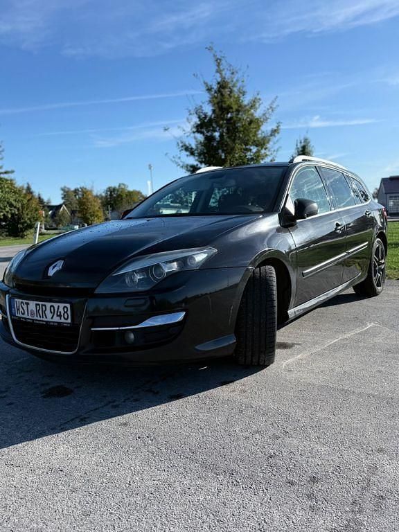 Schwarz Gebraucht 2011 Renault Laguna GrandTour GT Kombi | 3.000 € (Fairer Preis) - Bild 1/4
