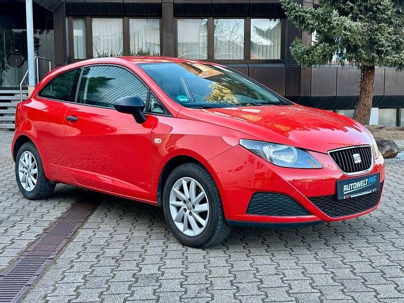 Rot Gebraucht 2011 Seat Ibiza SC Basis Kleinwagen | 4.350 € (Etwas zu teuer) - Bild 1/4
