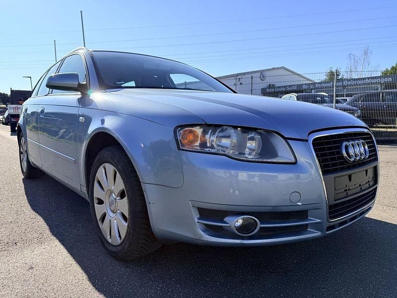 Gebraucht Audi A4 131 PS (96 kW) 2006 Liquidblau Kombi