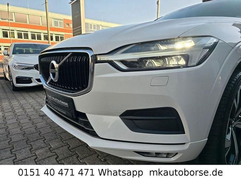 Gebraucht Volvo XC60 Momentum 235 PS (172 kW) 2017 Weiß SUV