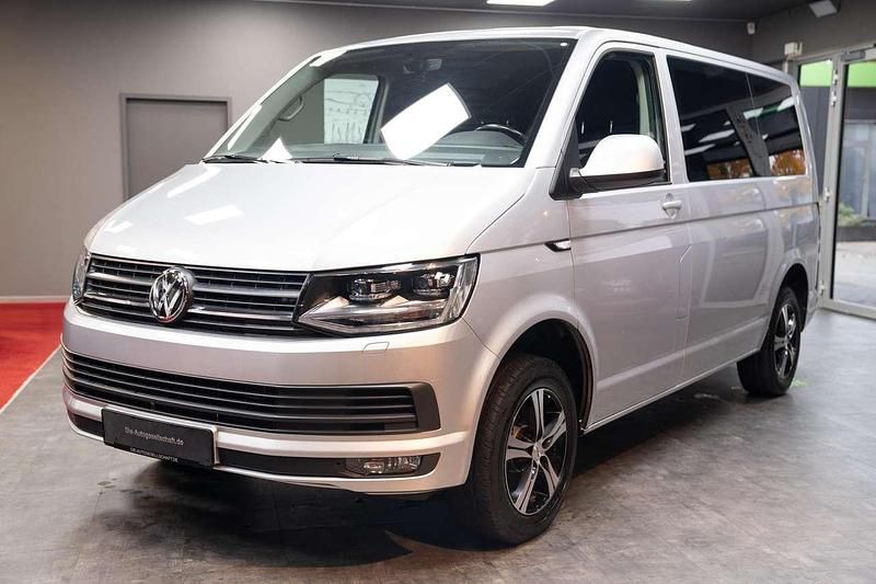 Gebraucht VW Transporter 150 PS (110 kW) 2017 Silber Van
