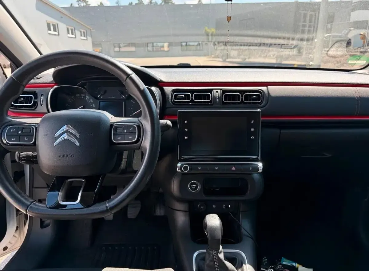 Gebraucht Citroën C3 82 PS (60 kW) 2017 Weiß Kleinwagen