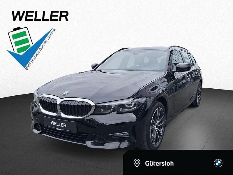 Black sapphire (schwarz) Gebraucht 2021 BMW 330e Shadowline Kombi | 24.980 € (Superpreis) - Bild 1/4