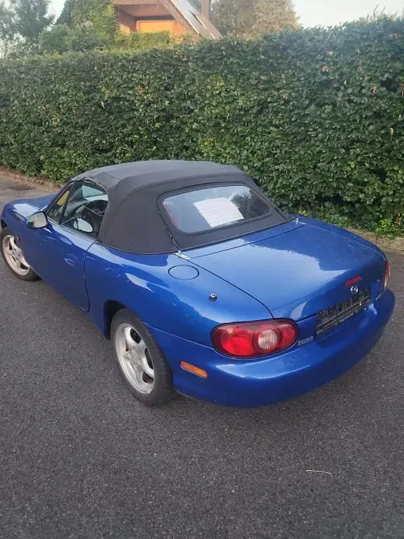 Gebraucht Mazda MX5 110 PS (80 kW) 2002 Blau Cabrio