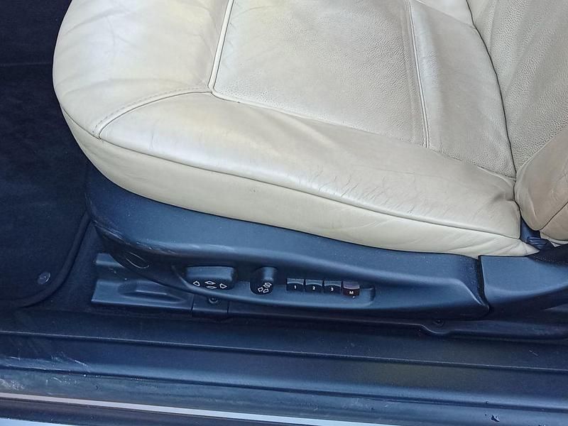 Gebraucht BMW 325 192 PS (141 kW) 2000 Schwarz Cabrio