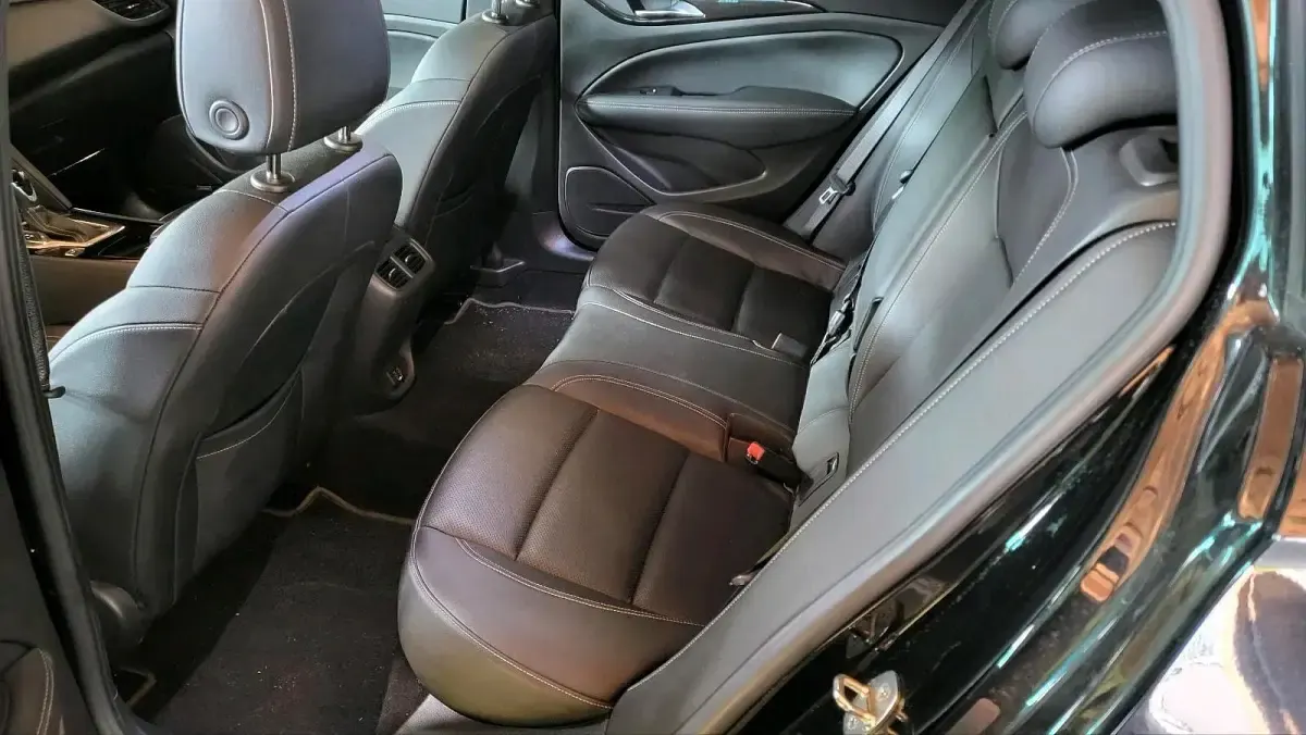 Gebraucht Opel Insignia 174 PS (127 kW) 2021 Schwarz Limousine