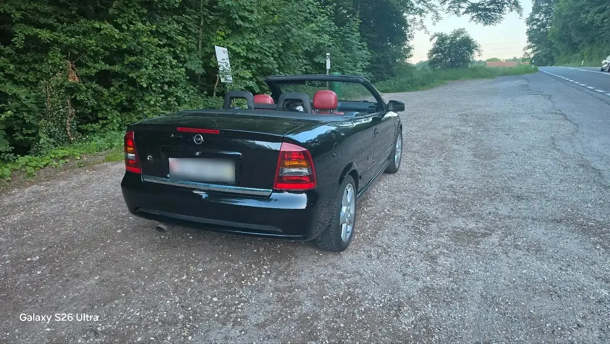 Gebraucht Opel Astra 147 PS (108 kW) 2002 Schwarz Cabrio