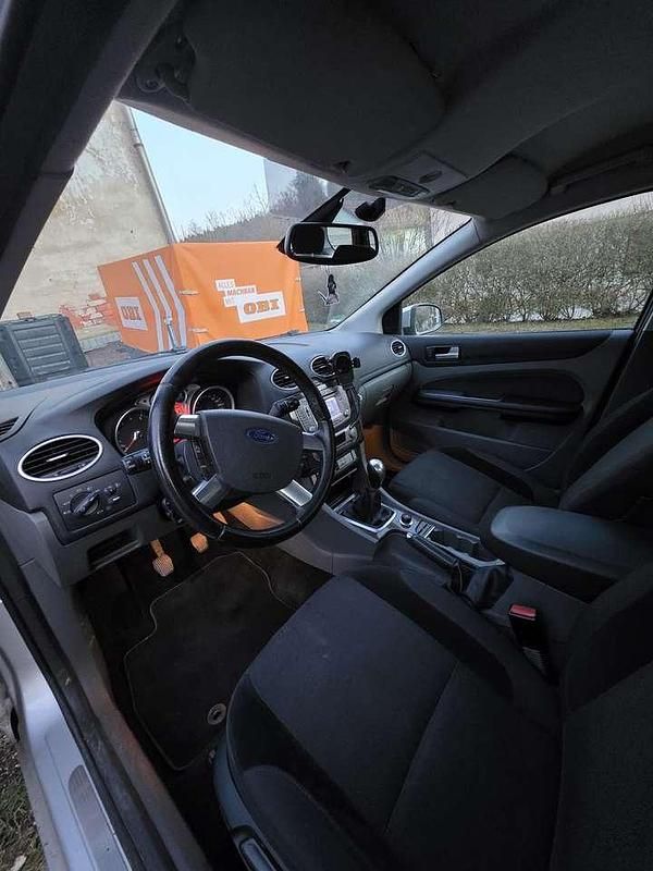 Gebraucht Ford Focus Ghia 145 PS (106 kW) 2009 Kombi