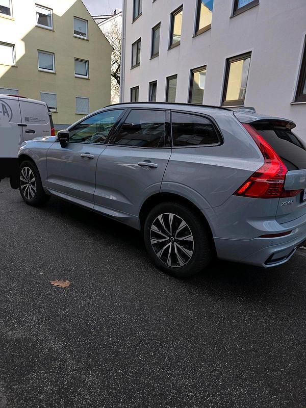 Gebraucht Volvo XC60 297 PS (218 kW) 2025 Grau SUV