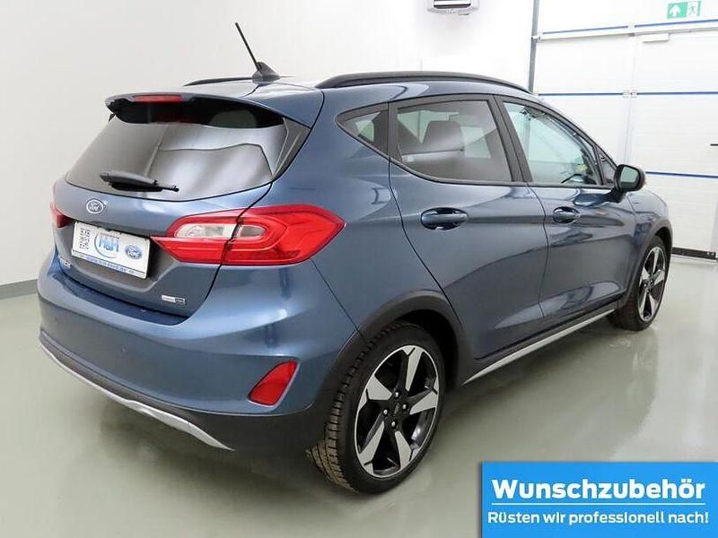 Gebraucht Ford Fiesta Active X 125 PS (91 kW) 2020 Chromablau metallic Limousine