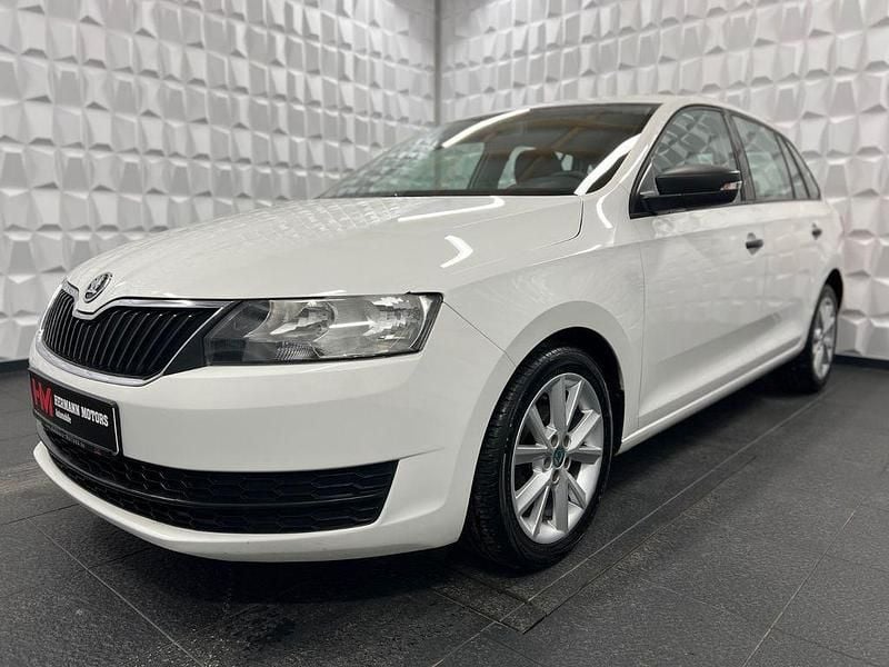 Usata Skoda Rapid Active 90 CV (66 kW) 2015 Bianco Utilitaria