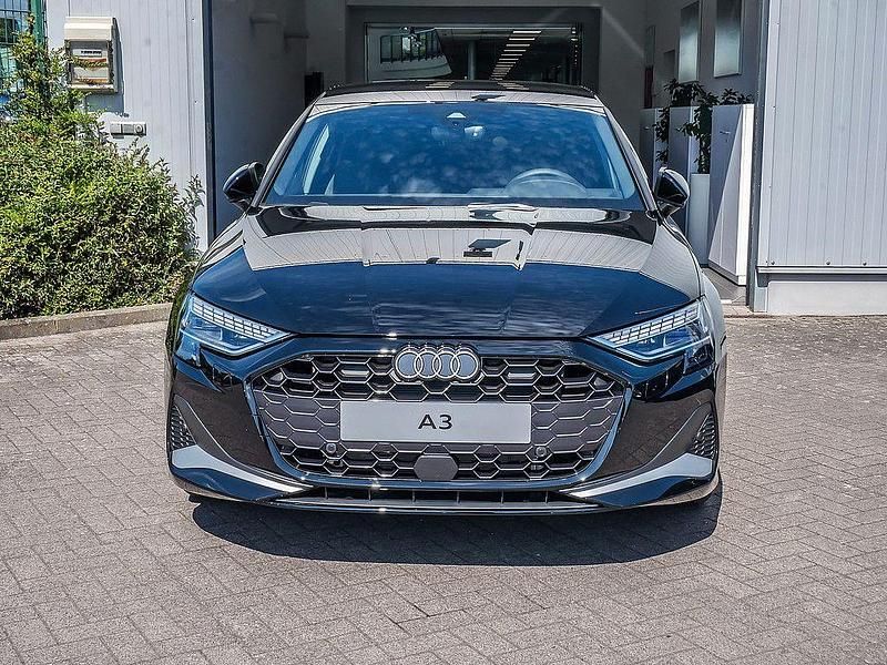 Gebraucht Audi A3 Advanced 204 PS (150 kW) 2025 Brillantschwarz Limousine