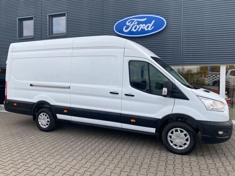 Weiß Gebraucht 2020 Ford Transit Van / Kleinbus | 22.990 € (Teuer) - Bild 1/4