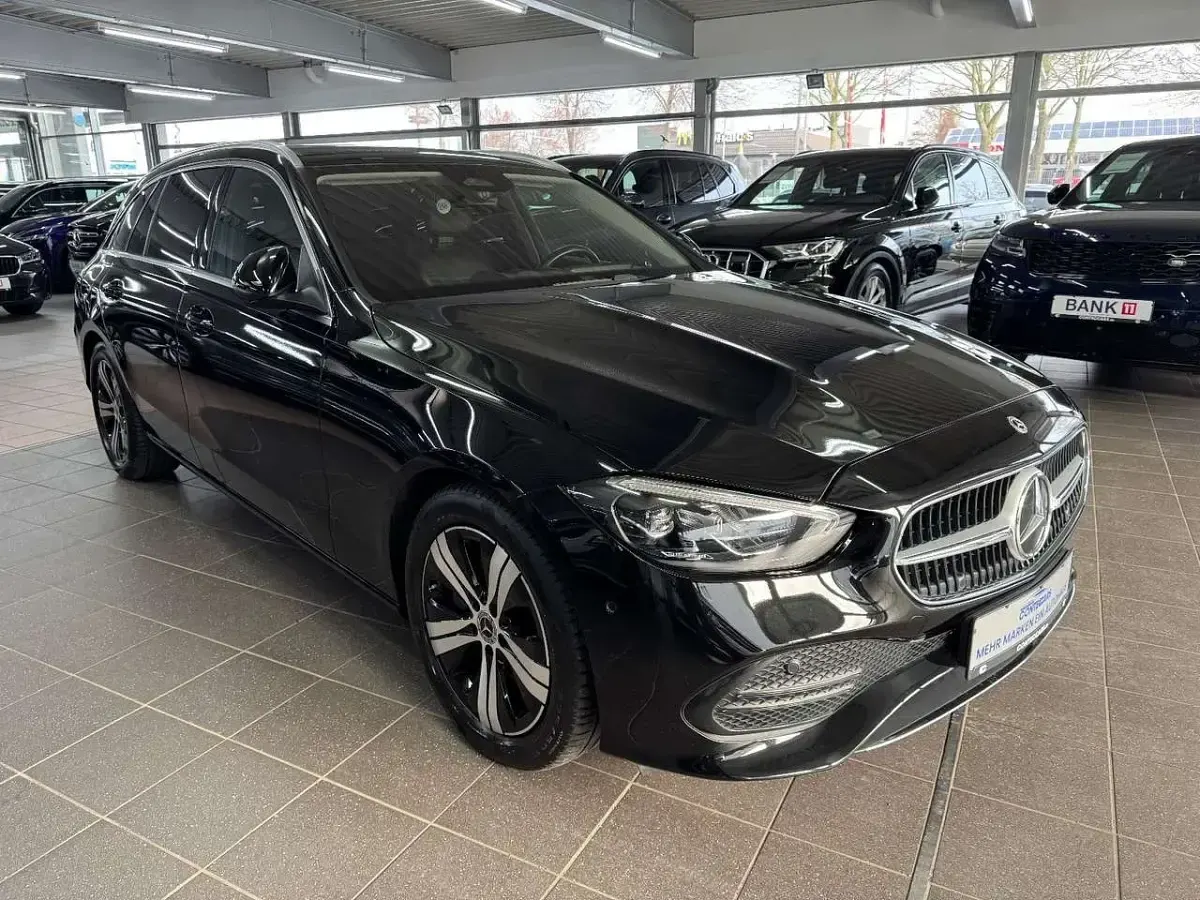 Gebraucht Mercedes C220 Advanced Plus 197 PS (144 kW) 2023 Obsidianschwarz Kombi