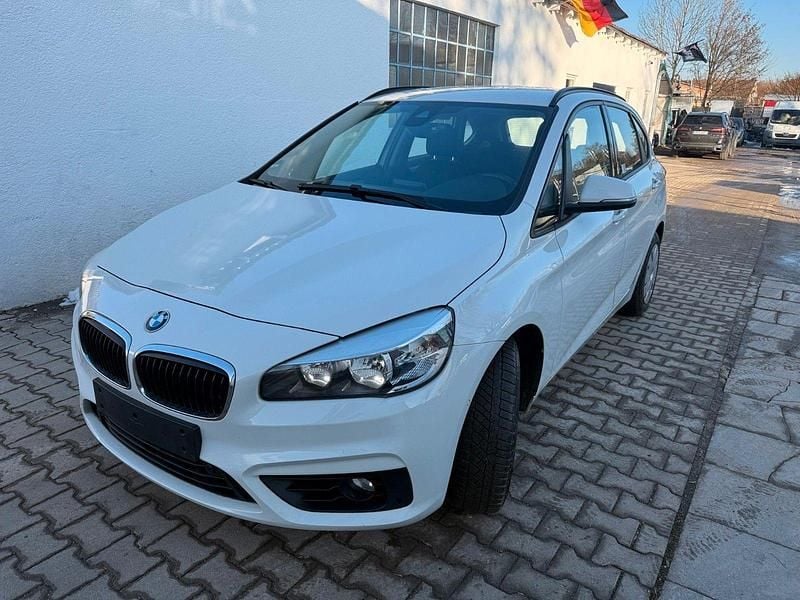 Gebraucht BMW 218 Advantage 136 PS (100 kW) 2016 Weiß Kombi